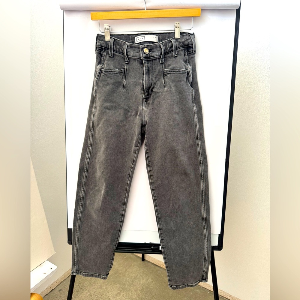 AYR the Beat Jean barrel washed black size 27